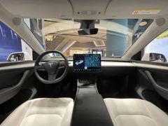 -TESLA 特斯拉(上海太古汇体验店)