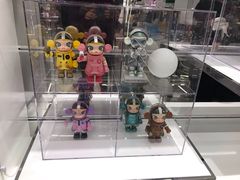 -泡泡玛特POPMART(侨福芳草地店)