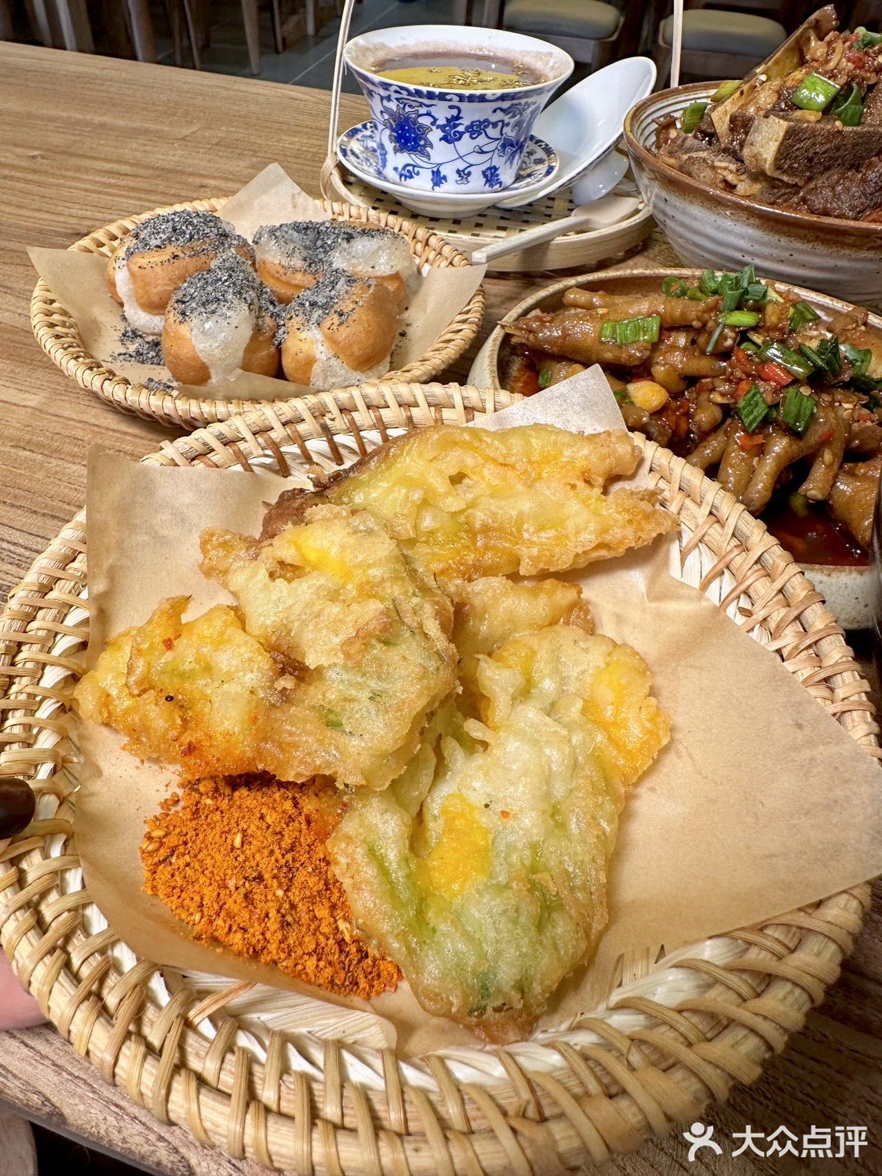 景德镇)逛完中国陶瓷博物馆。。。一定要吃的!