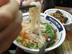 -黑白电视长沙小吃(美林M·LIVE天地东座店)