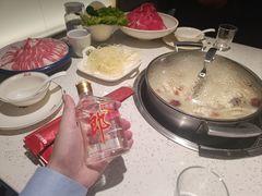 -三人行骨头王火锅(长寿店)