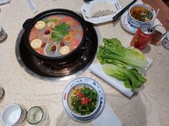 -九寨沟特色牦牛肉汤锅