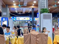 大堂-鹏城人家海鲜酒家·23年老字号(较场尾店)