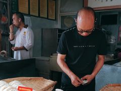 -眼镜粑粑