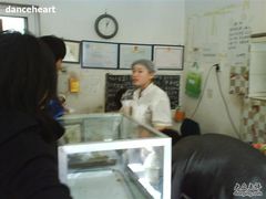 排队等待-李小老烧饼(常营民族家园店)