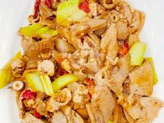 -清真磊磊烧烤老店(饮虎池街34号店)