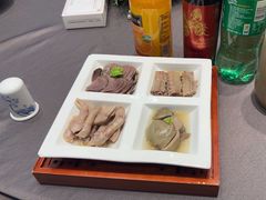 -香山湖家家宴(中山陵店)