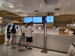 -奈雪的茶(湖滨银泰in77C区PRO店)
