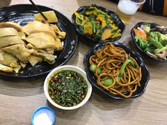 -小梅园饭堂(东方路店)