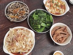 -满記土窑烧鷄波浪山莊