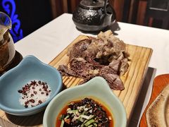 -巷子里小酒馆(繁荣路店)