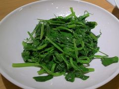 -渝信川菜 · 川味家常菜(财富购物中心店)
