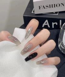 -UMl Nail 尤米美甲美睫半永久
