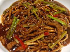 馓子牛肉丝-刘胖子家常菜·蹄花焖藕(兴业店)