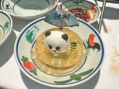 -刘姐啤酒鱼民族演艺餐厅(西街总店)