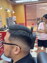 点击看大图 -Devilhands Barbershop男士理容店