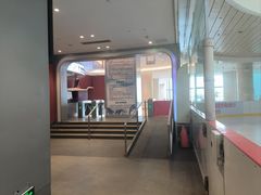 -陈露国际冰上中心(天津嘉里汇店)