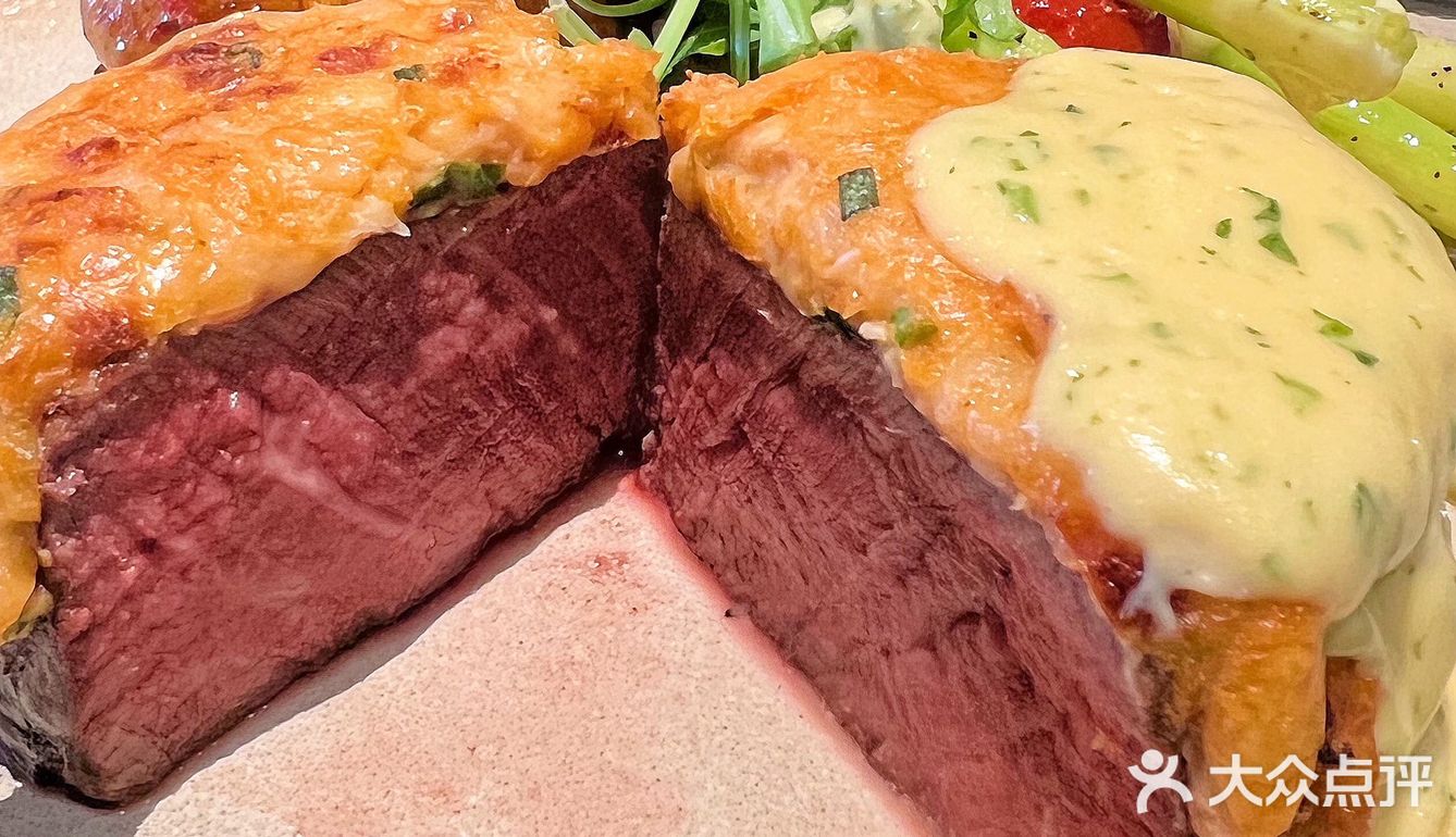 蟹肉牛排大宴炙爱肉食
