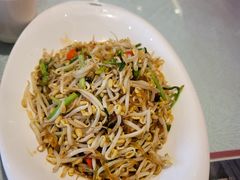 小炒笨豆芽-添福来墨鱼饺子 · 海鲜东北菜(大连星海·黄浦路店)