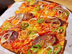 云南麻辣香肠火焰飞饼-ROIIN用心(杭州首店)