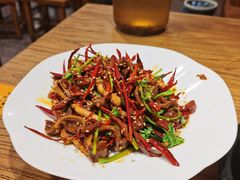 辣炒鸡胗鱿鱼-撒郎嘿·朝鲜民俗餐馆
