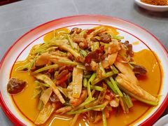 火爆泡椒鸡三宝-吃不恼火·江湖菜·小酒馆(日月光田子坊店)