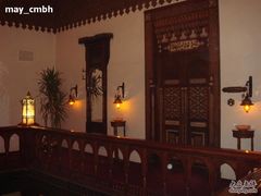 一草一木都布置得精美-Abu Nawas