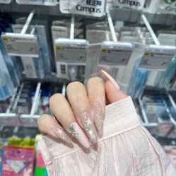 -美画轻奢美甲美睫