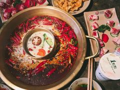 鸳鸯锅底-小龙坎火锅(湖滨银泰in77店)
