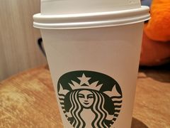 -星巴克(上海长宁来福士1F店)