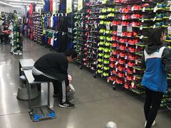 -迪卡侬(西三旗店)