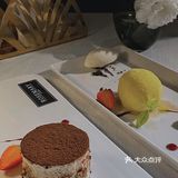 很有格调氛围的一家西餐厅，超适合约会