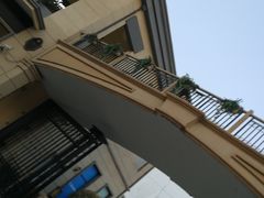 -王府井奥莱临潼小镇(临潼店)