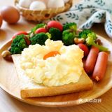 5分钟快手早餐，“美味云朵蛋吐司”    