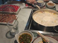 -尚尚仙·酸汤猪手·猪肚鸡火锅(华联万柳购物中心店)