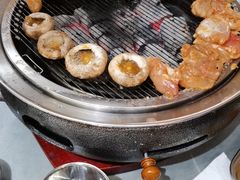 -围炉肉舍•炭烤活鳗•丹东海鲜烤肉(步行街店)