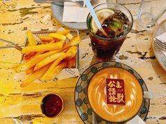 -北平花园·MUA摩造汉堡·北平咖啡(南锣鼓巷胡同店)