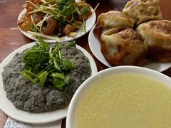 麻豆腐-宝瑞门钉肉饼店