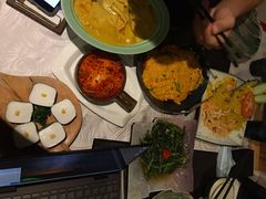 泰式菠萝海鲜焗饭-暹罗湾东南亚餐厅