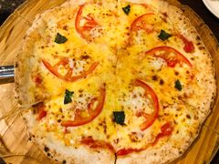 芝士披萨-BISTROFIORE美伊娜(伊犁南路店)
