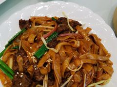 干炒牛河-御彩酒家(东风东路店)