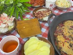 -赵美丽·重庆社区火锅·直营店(火车东站·中豪国际店)