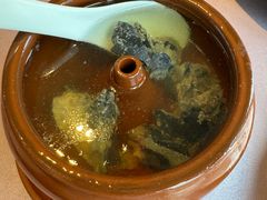 -彩云天云南餐厅