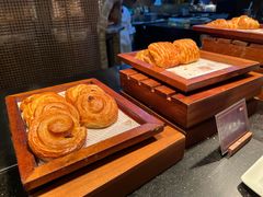 -上海西藏大厦万怡酒店Momo Cafe(徐汇店)