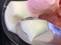 草莓雪花冰-鲜芋仙(观音桥大融城LG店)