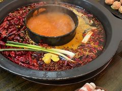 -黄潇洒老火锅(九眼桥宏济巷店)