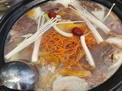 -九寨沟特色牦牛肉汤锅