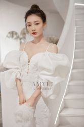 -艾米丽婚纱礼服