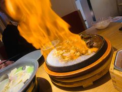 招牌火焰厚切牛肉-蜜桃餐厅·伴山(海岸城店)