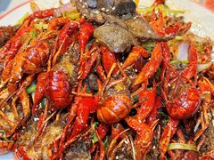 -乡土黄·鲜牛肉火锅·小龙虾(兴业街店)